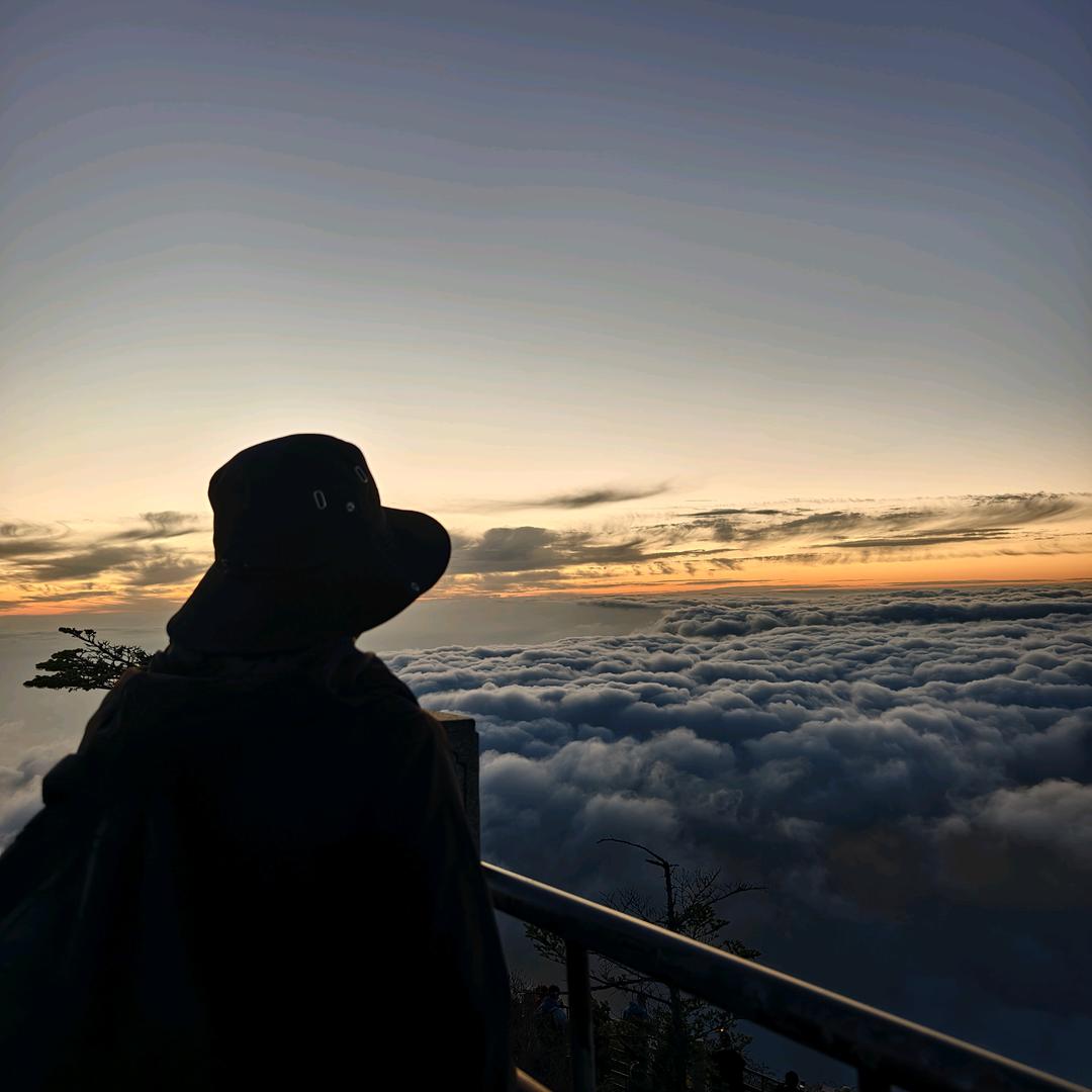 攀锅锅爬山记