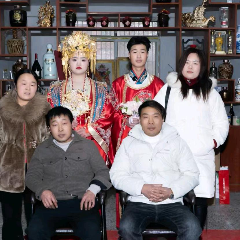 专业敲墙，打洞切墙