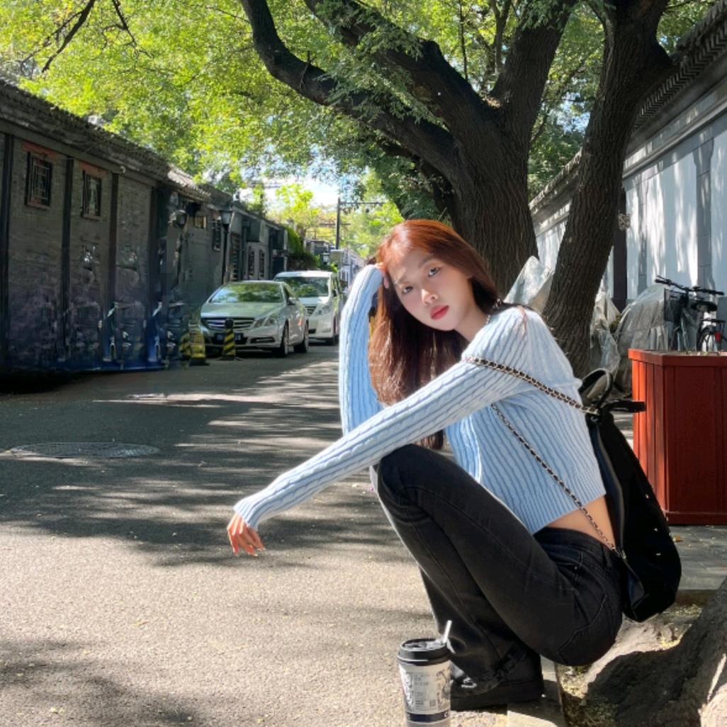 小芦同學-