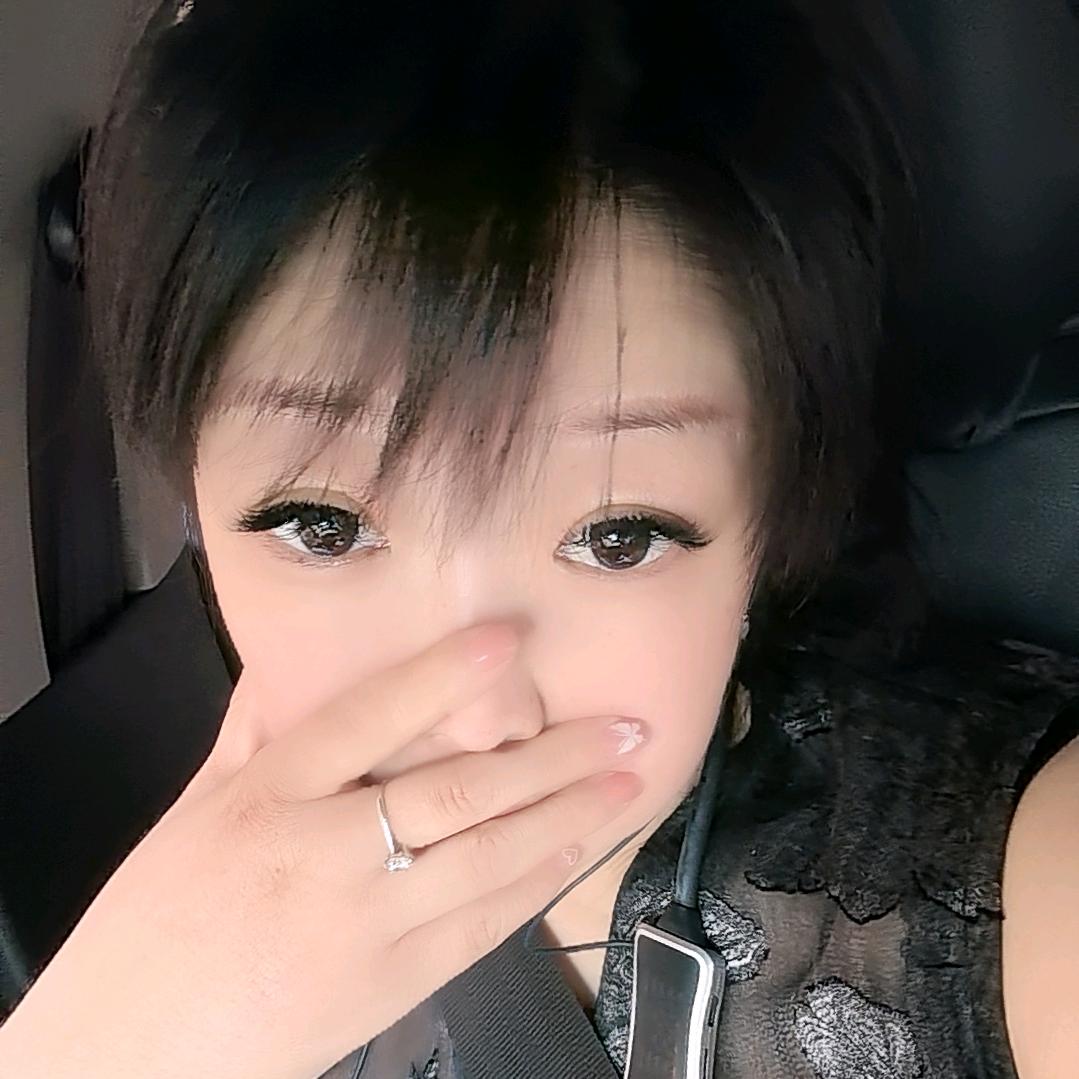 :ℒᎭℯ⃝最冷不过人心