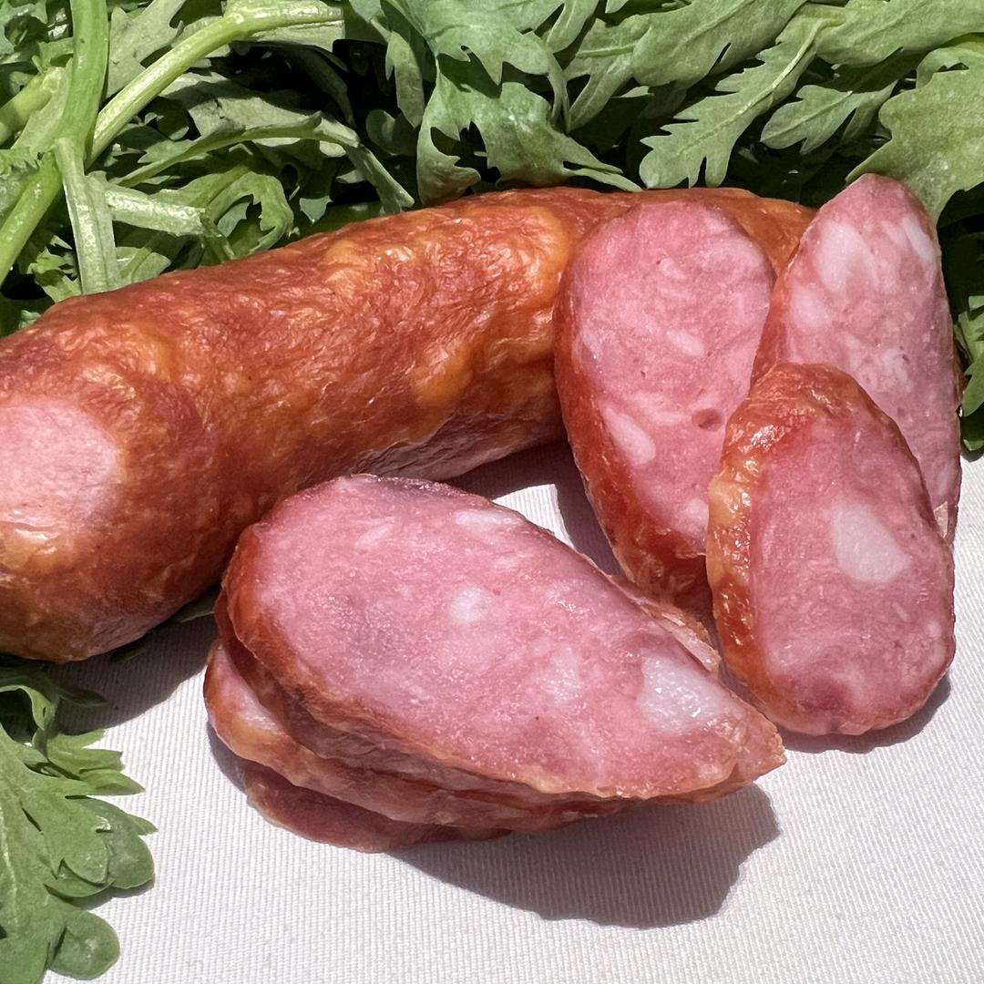 阿克苏新伟美食街早市哈尔滨红肠火腿肠加工