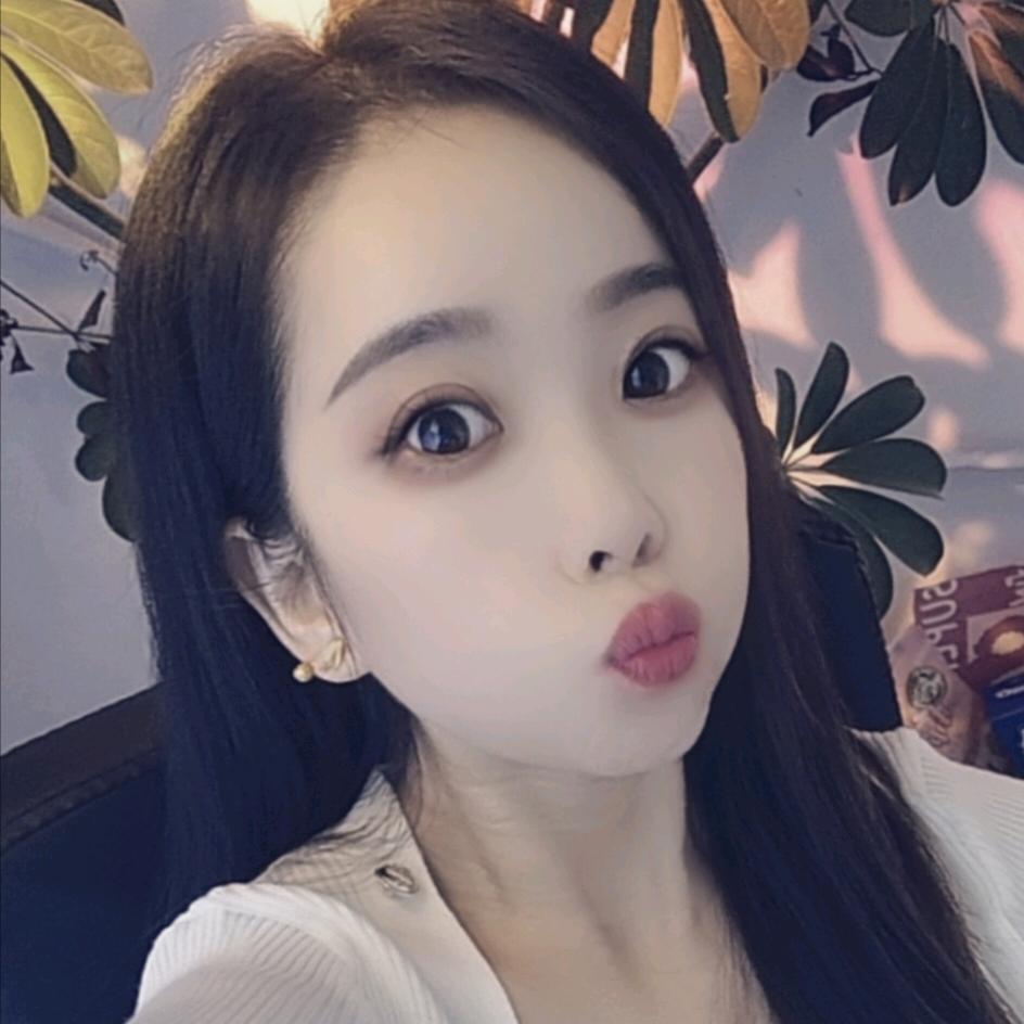 菲菲吖一个人