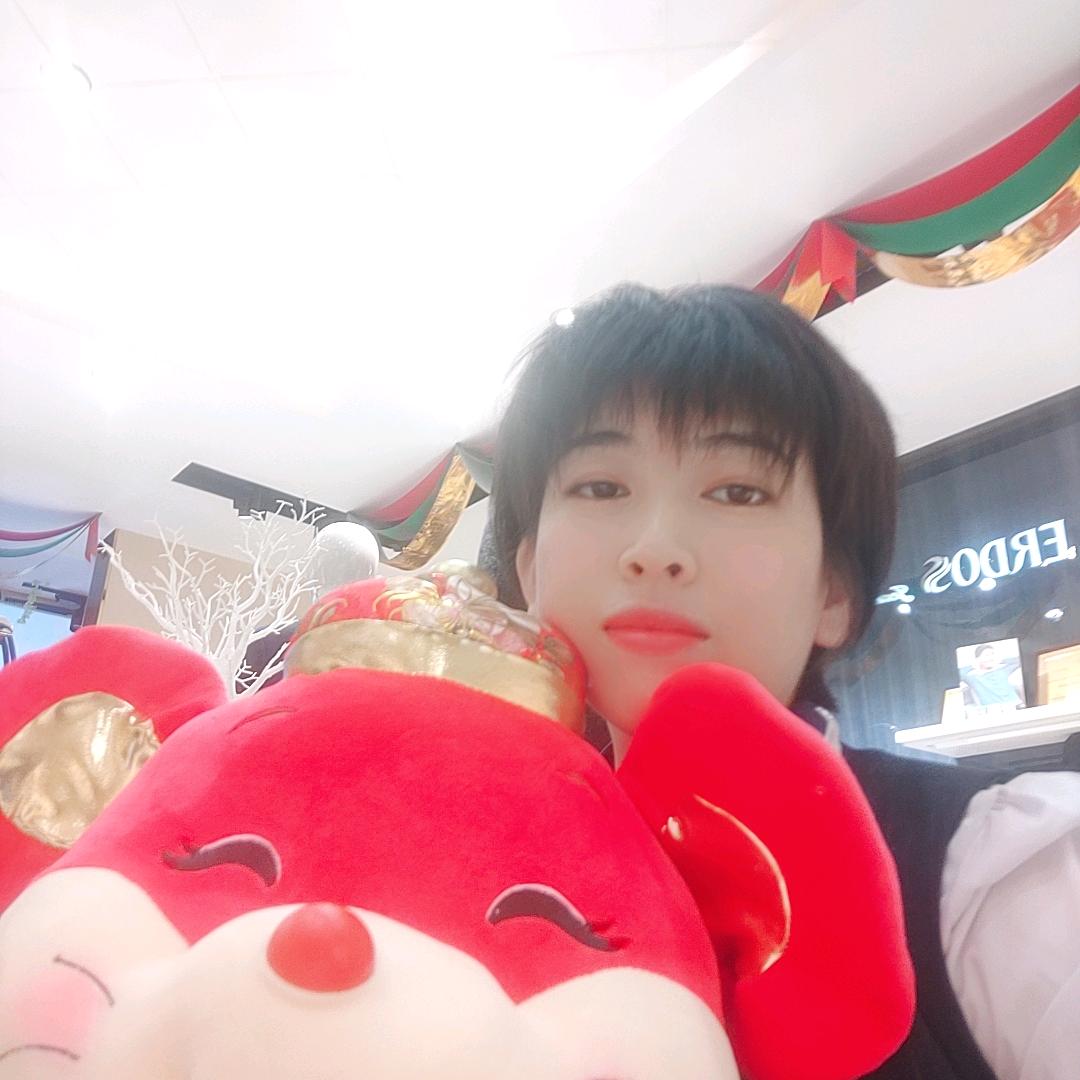 鄂尔多斯华诗萌