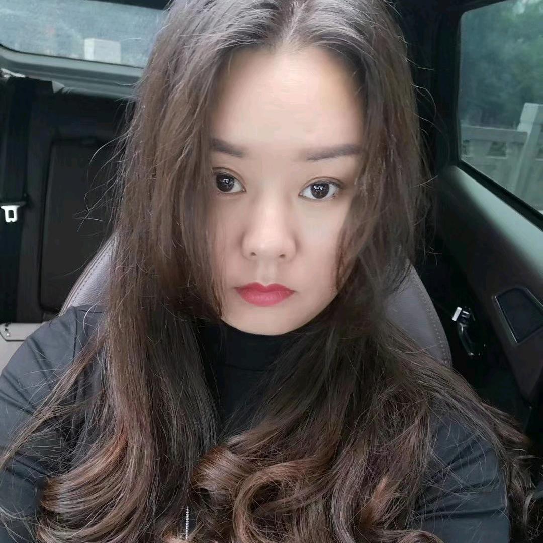 红宝丽人