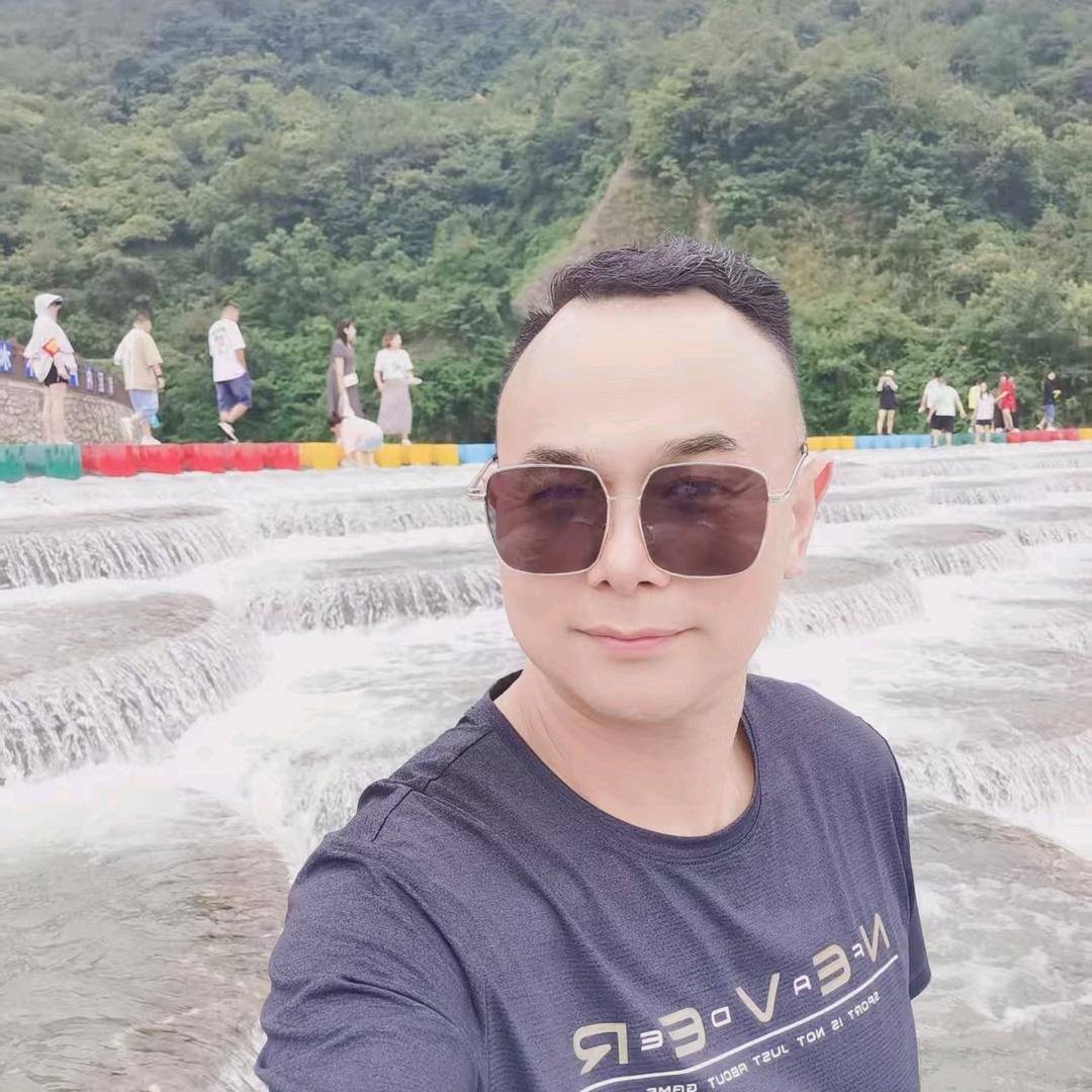 天天爸