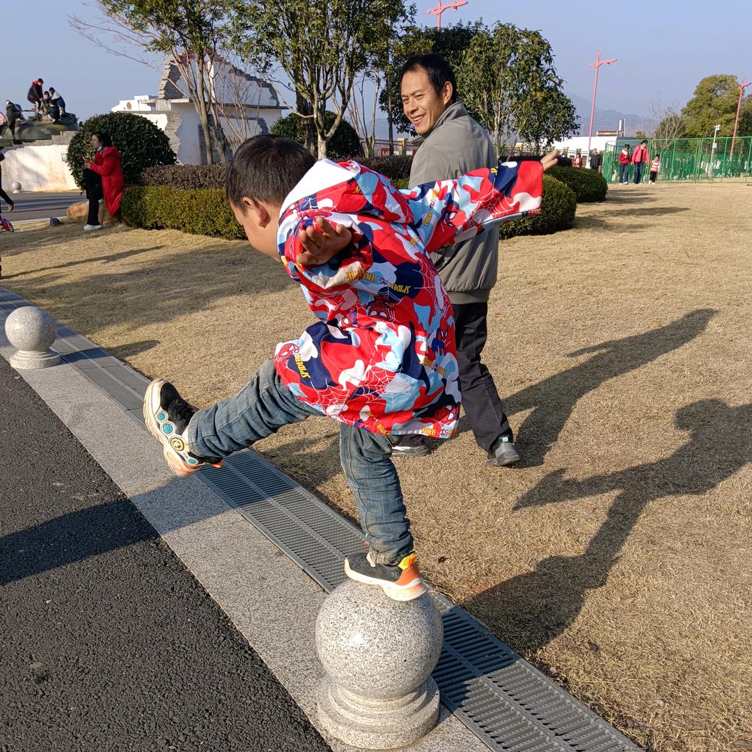 何春华