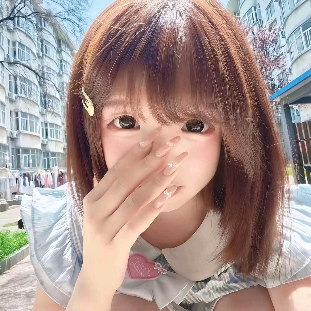 呆郁小雨