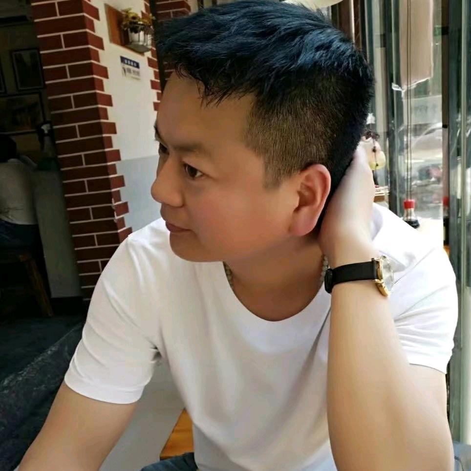 福哥，08:18开播号在主页