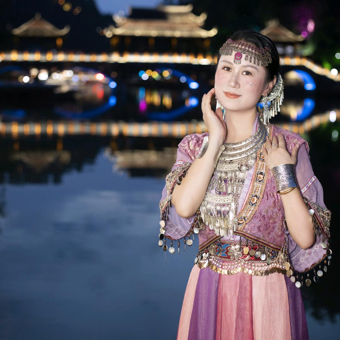 聚瑞小周