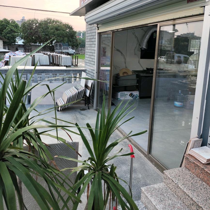建兴建材.石材.橱柜.瓷砖加工厂
