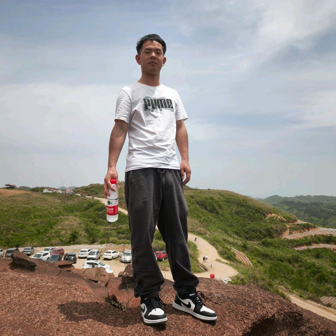 茂黔工程建设小石哥
