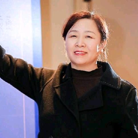 众合广告设计制作卢姐