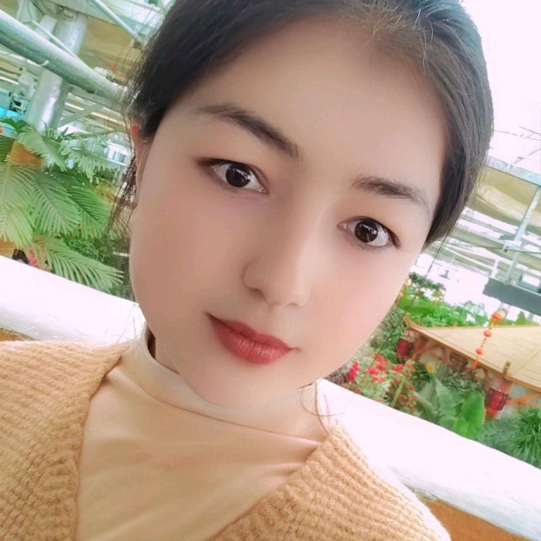 莎车县小鹰服装经销网店（个体工商户）