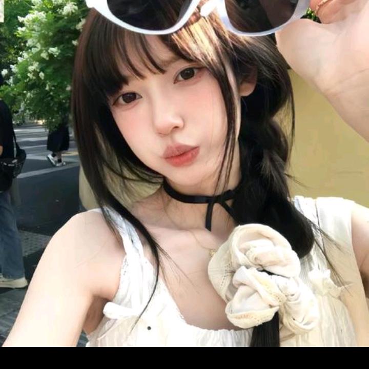 落(❁´◡`❁)*✲ﾟ*慕