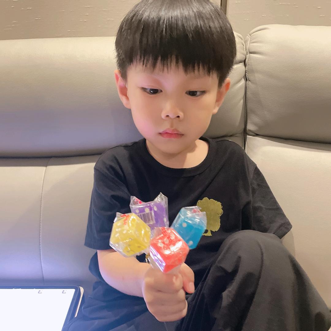 小糖爱吃香菜