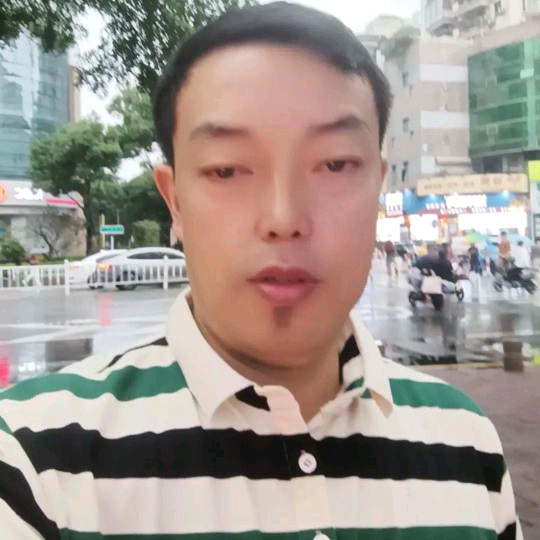 会飞的鸭子🦆🦆刘有才，户外