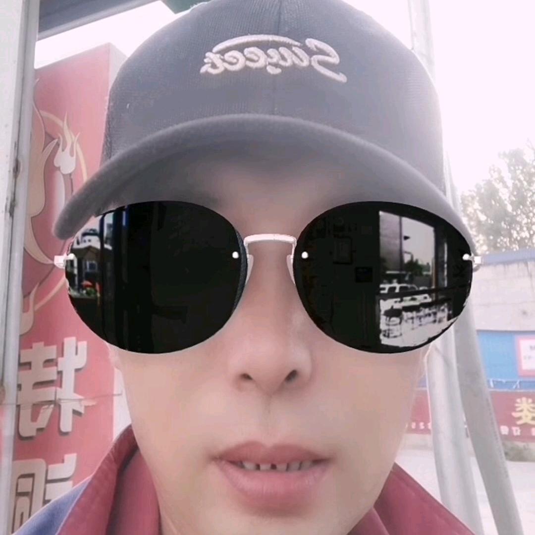 阳光下的邂逅