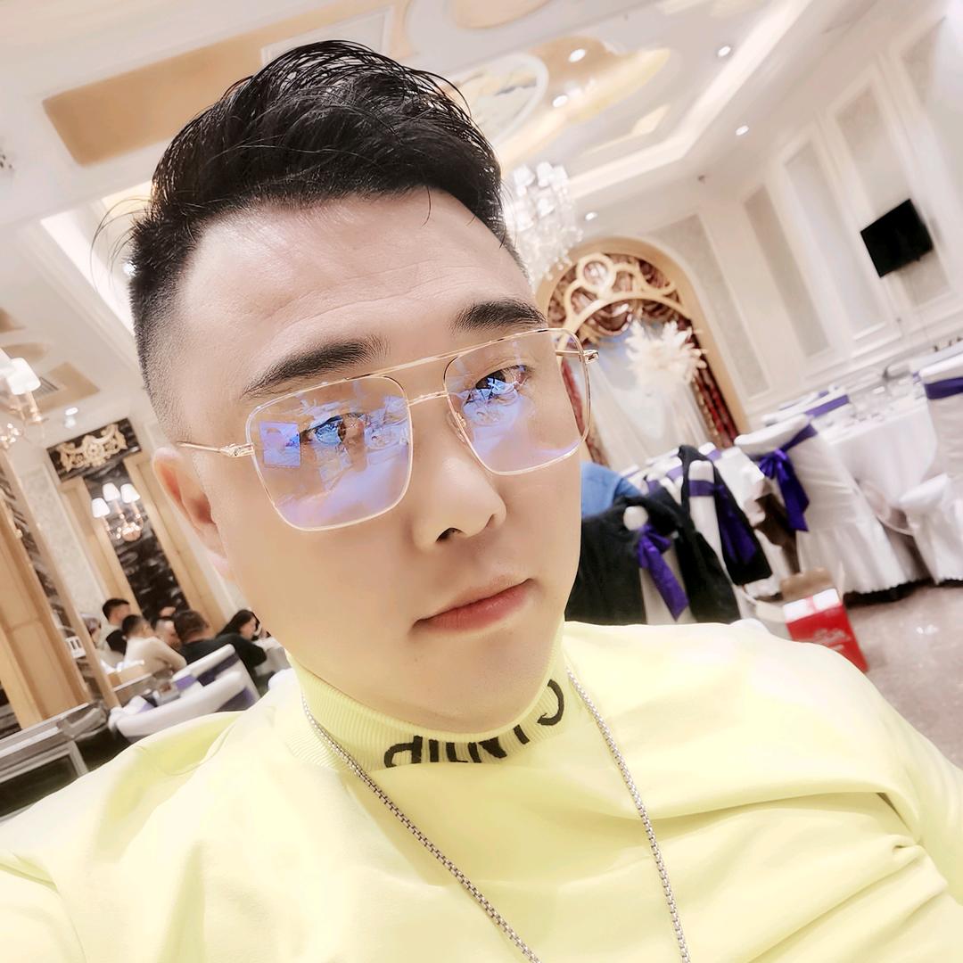 鞍山德隆拖车救援，清障车