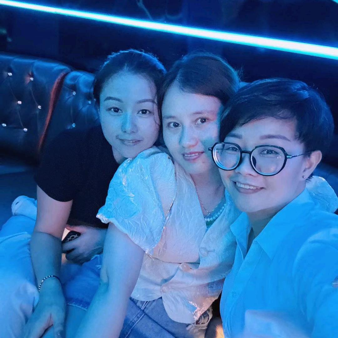 燕梅团队@礼仪@洋酒杯，白酒杯