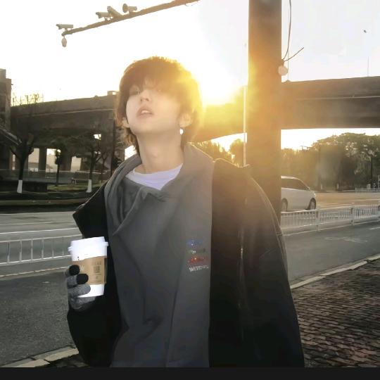 睡不着的泡泡糖💤