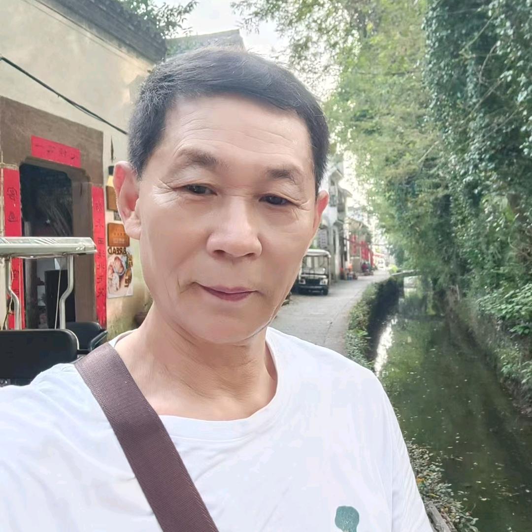 何光辉