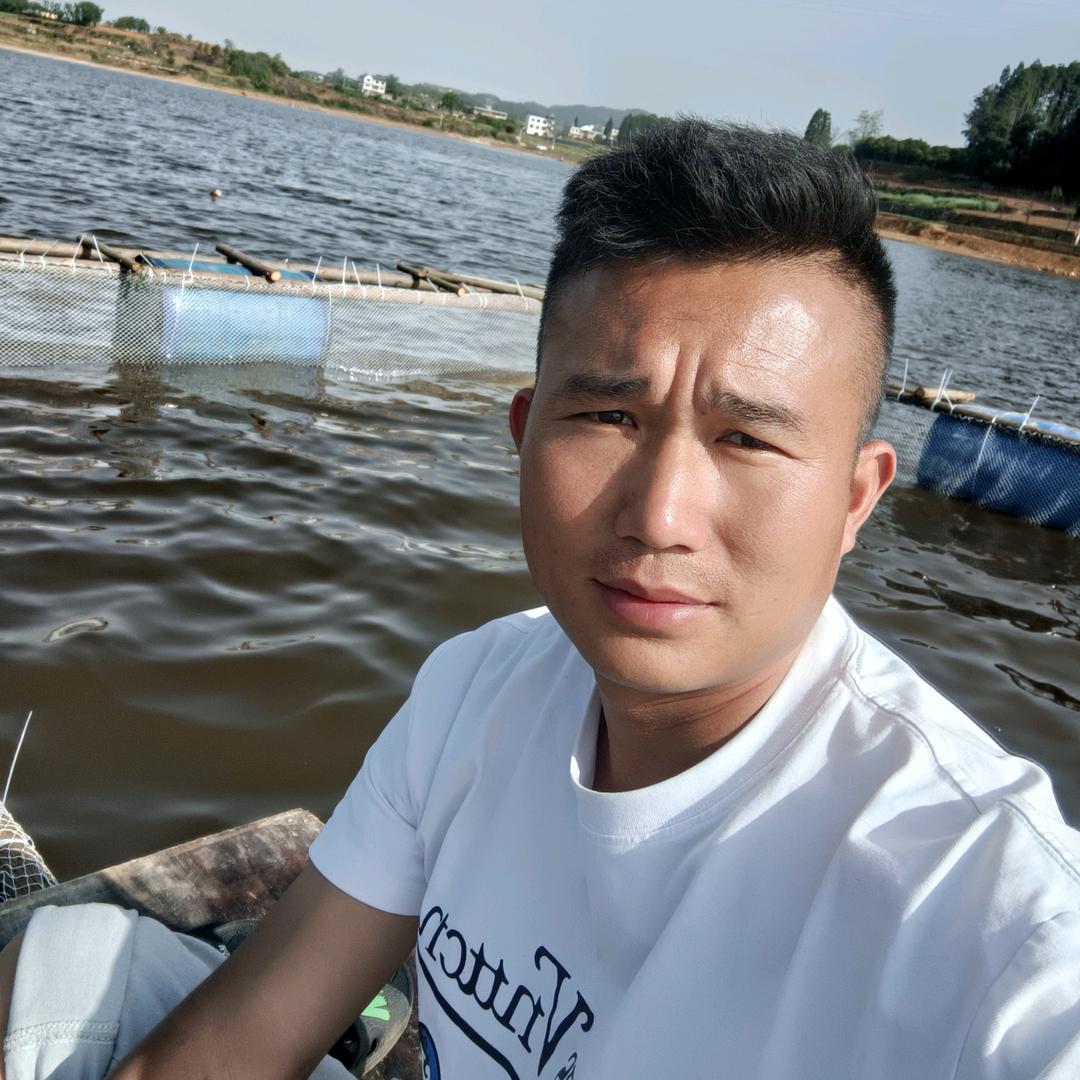 花溪麦坪干塘休闲钓场  小荣