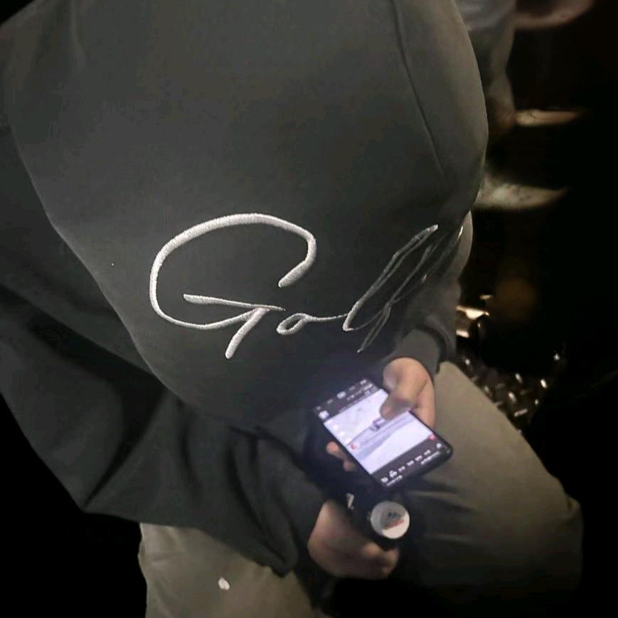 @爱吃螺蛳粉的小帅