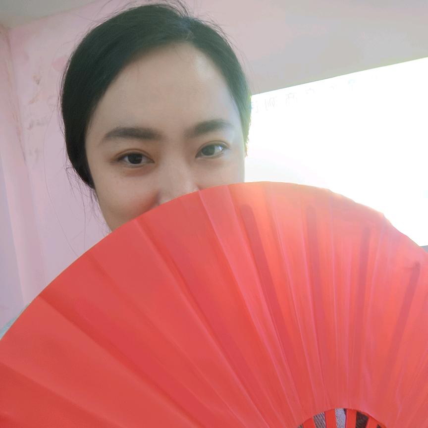 十月馨龚龚
