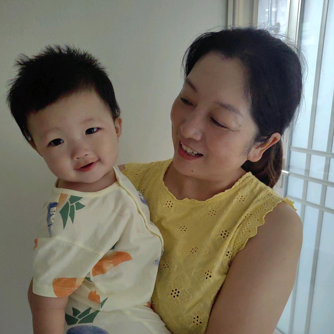 板凳的守护妈妈