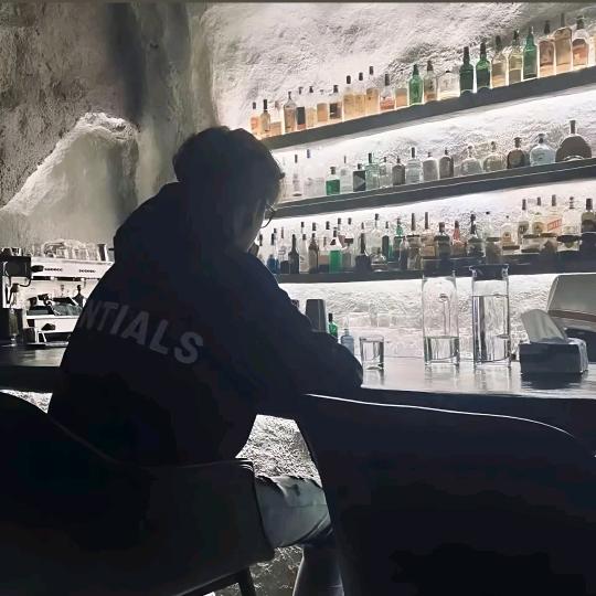 绿绿.