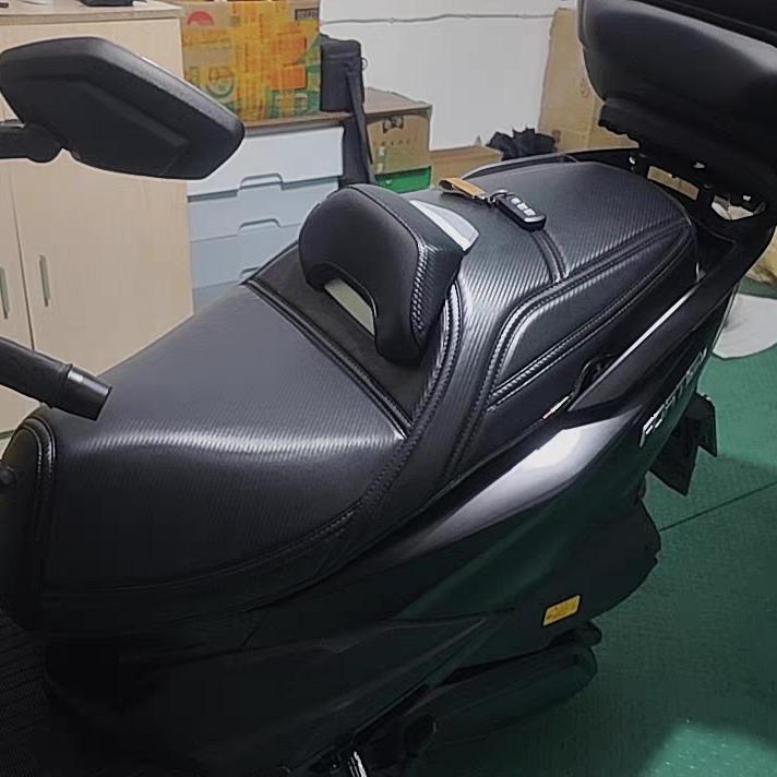 奔江湖摩托车腰靠玲