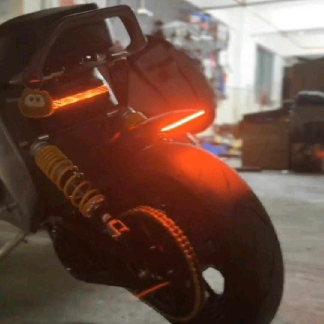 久爱不离/机车🏍男孩