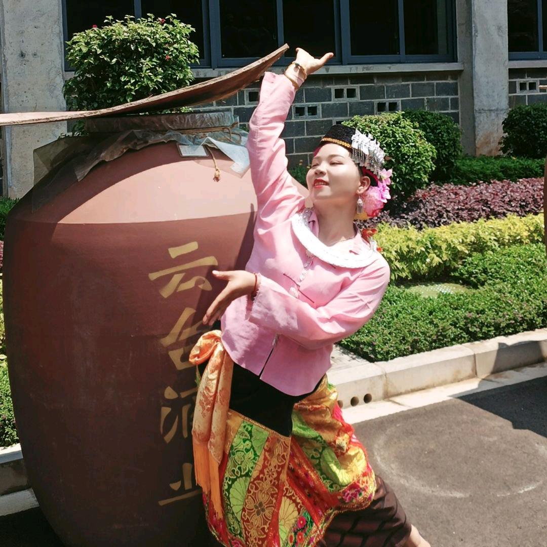 傣妹艳鸾
