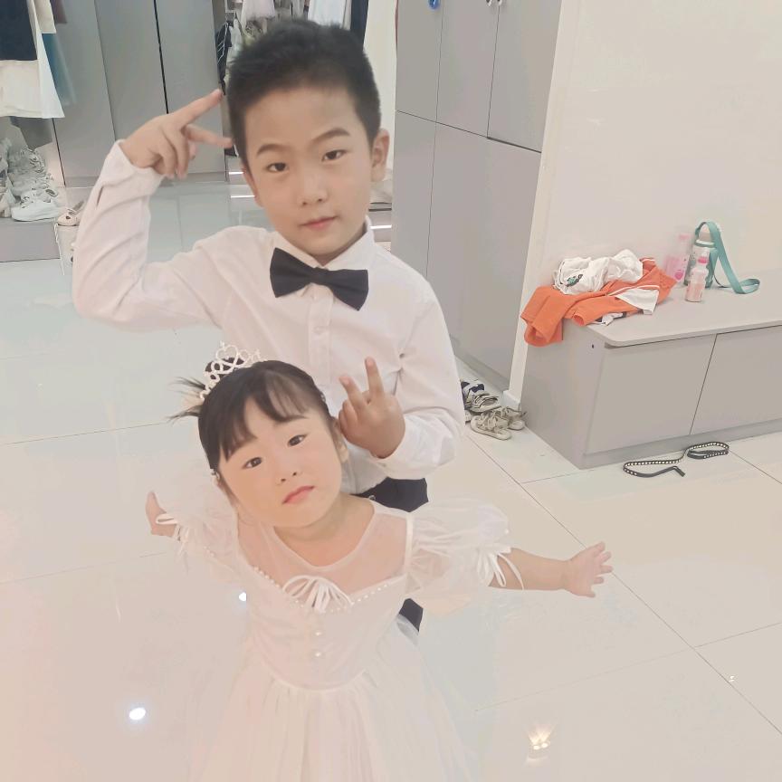 🥀 ᭄ 幸运 💖 锦李