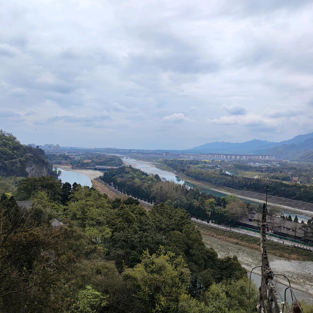 中国梦168，高端断桥阳台，卫浴门。