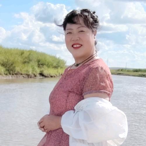 豁牙子大姐