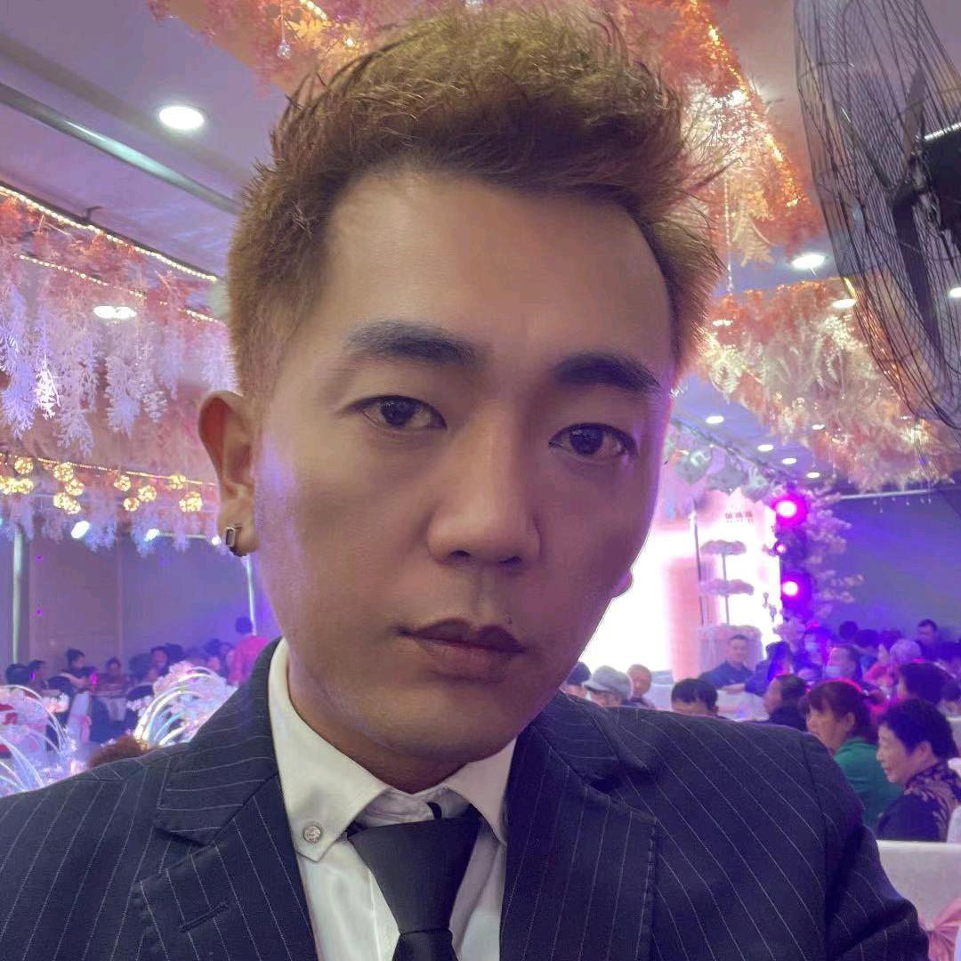 要强的军哥在雪乡