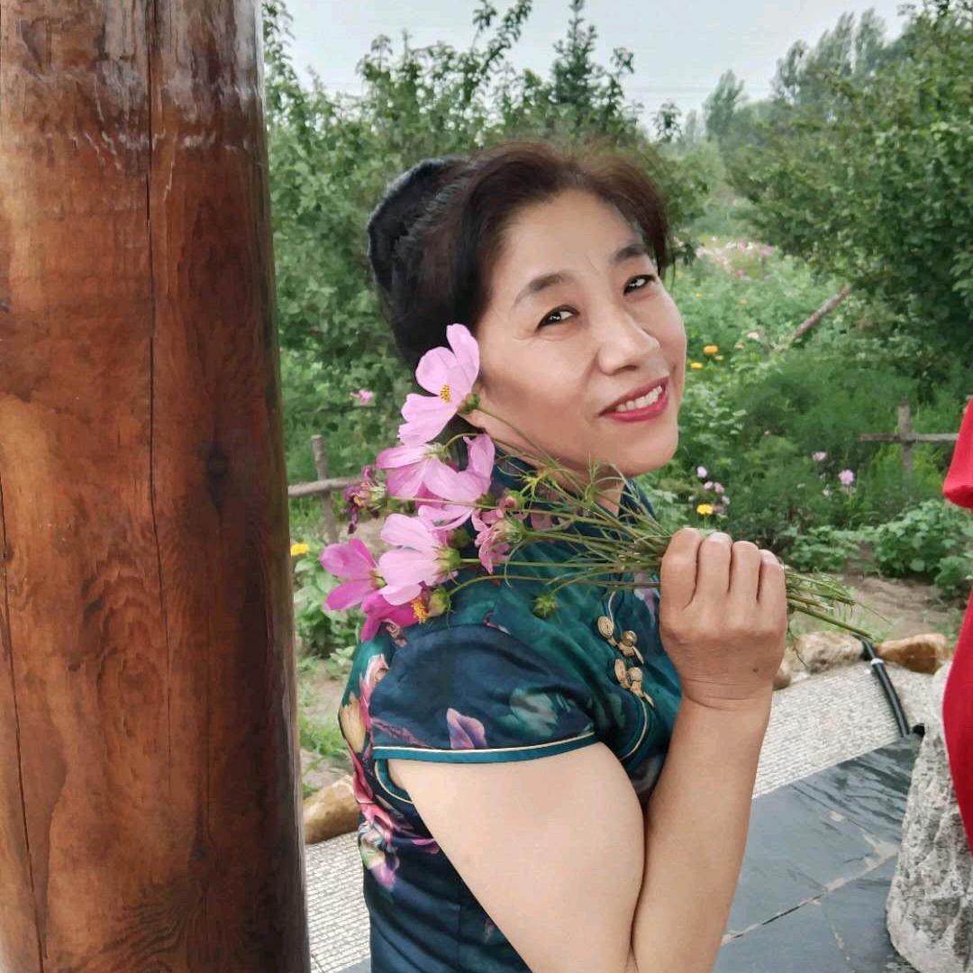 爱吃的莉姐