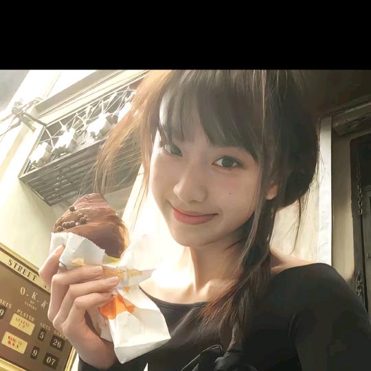 火天文化创意潮玩店