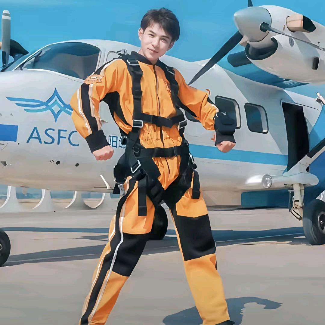 栗子🌰(有头有脸)