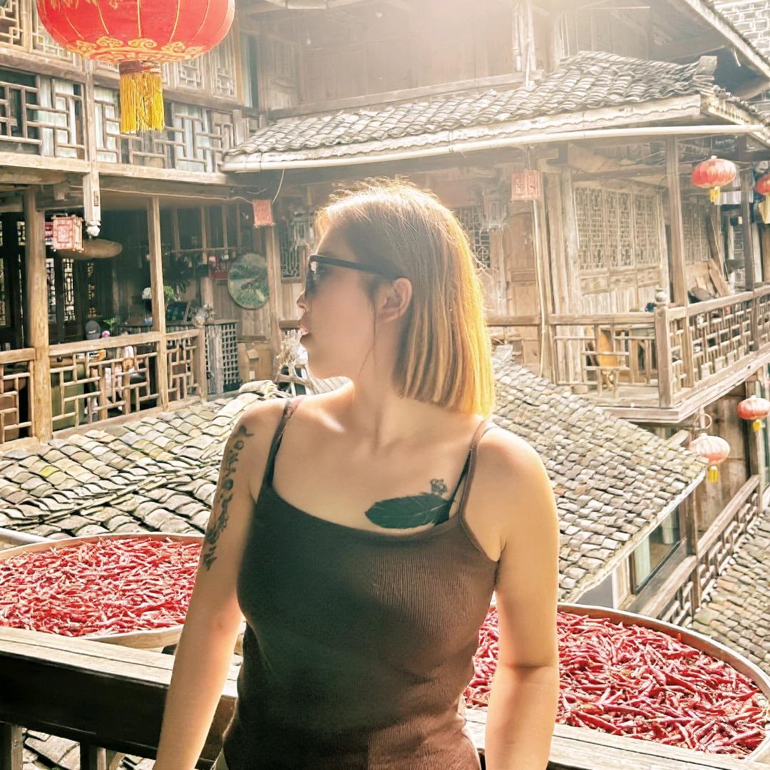 劉·