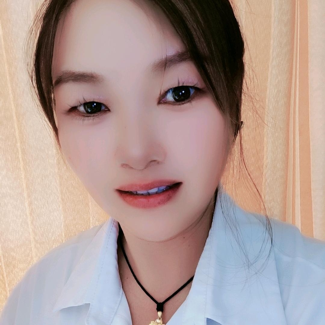 依依@