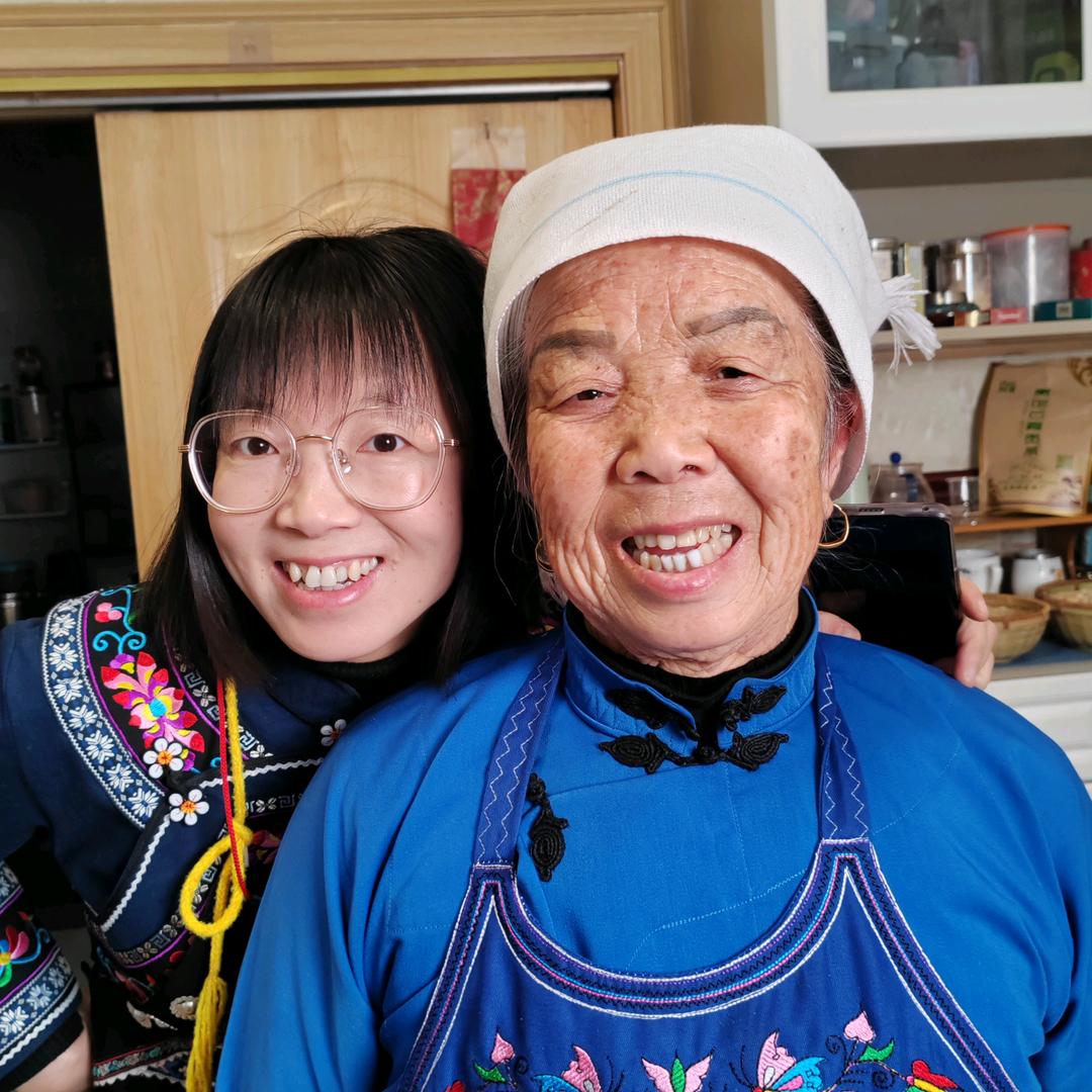 憨包姑娘（本憨）