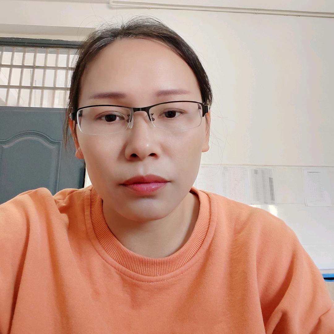 何蝶