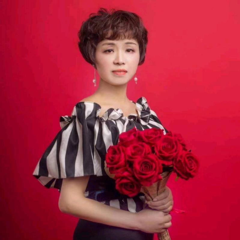 浙江彩英姐