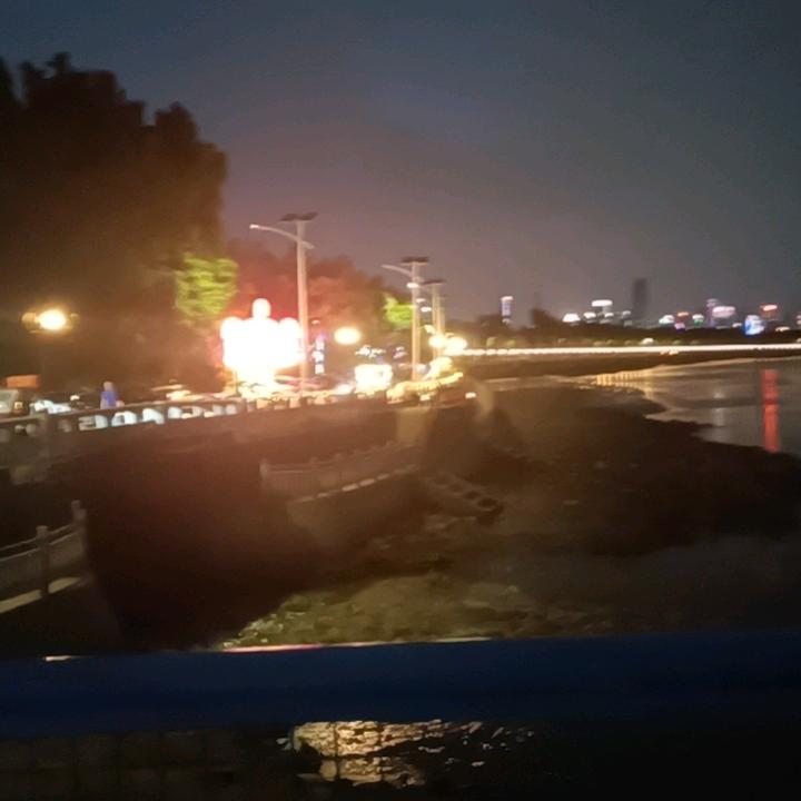 🌹🌹戒酒的猫🐟🐟