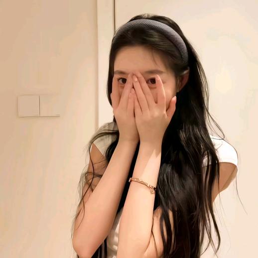 ʟ̆̈ᴜ̆̈ᴄ̆̈ᴋ̆̈ʏ̆̈小han.