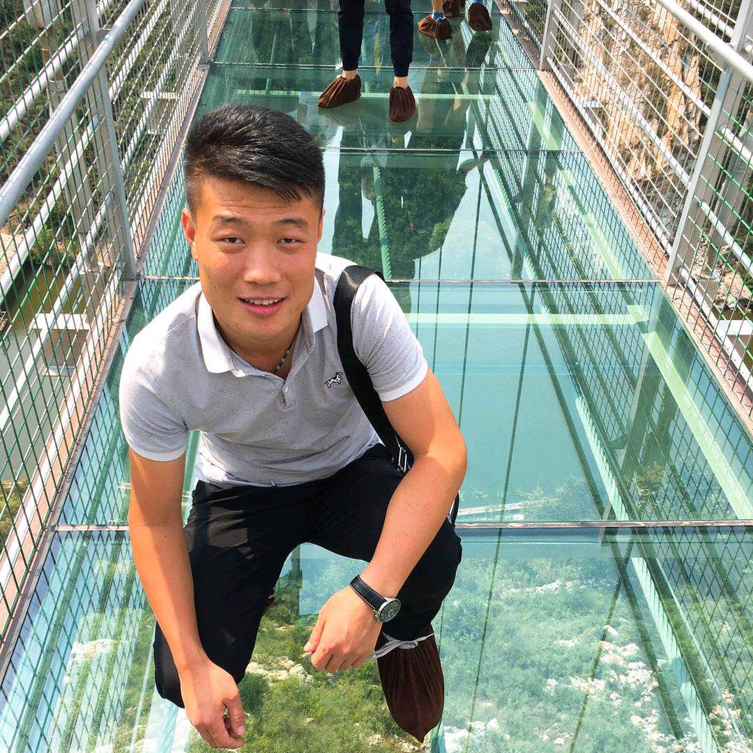 一人，一车，一世界@