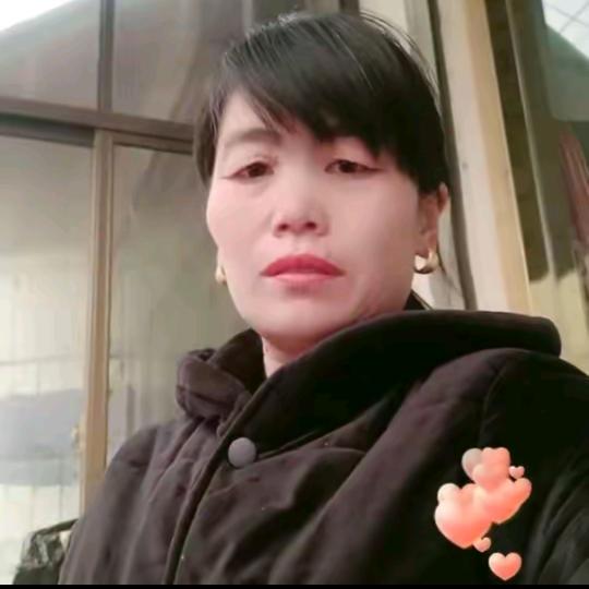 荣姐:晚上10:10开播