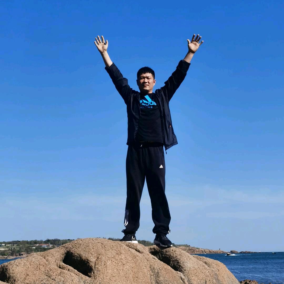 热压圆弧。门墙柜同色配套。